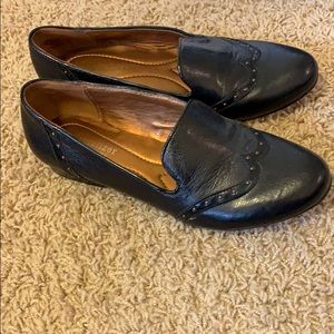 Naturalizer women’s black loafers